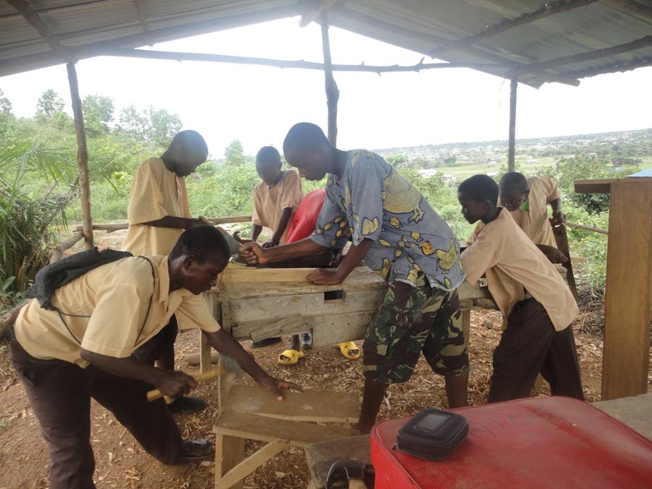 pep_carpentry_students_2011.jpg